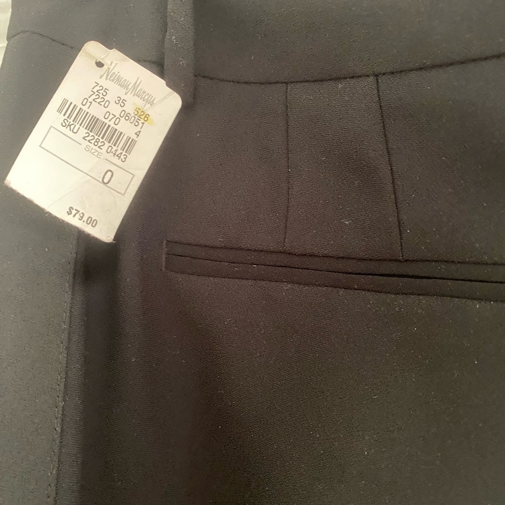 Nwt - Picture 2 of 3